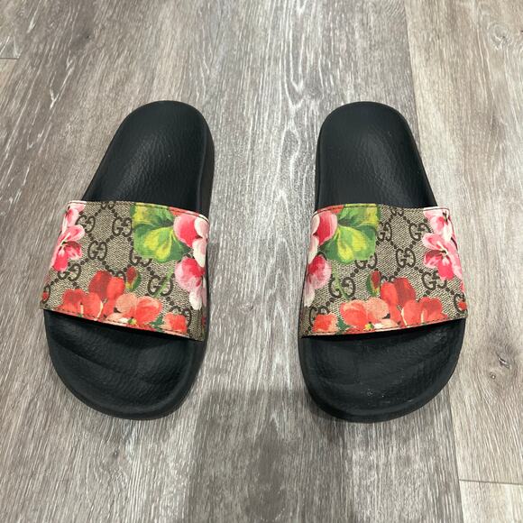 Gucci Floral Monogram Slides Size 37 - Excellent Condition! - Picture 1 of 6